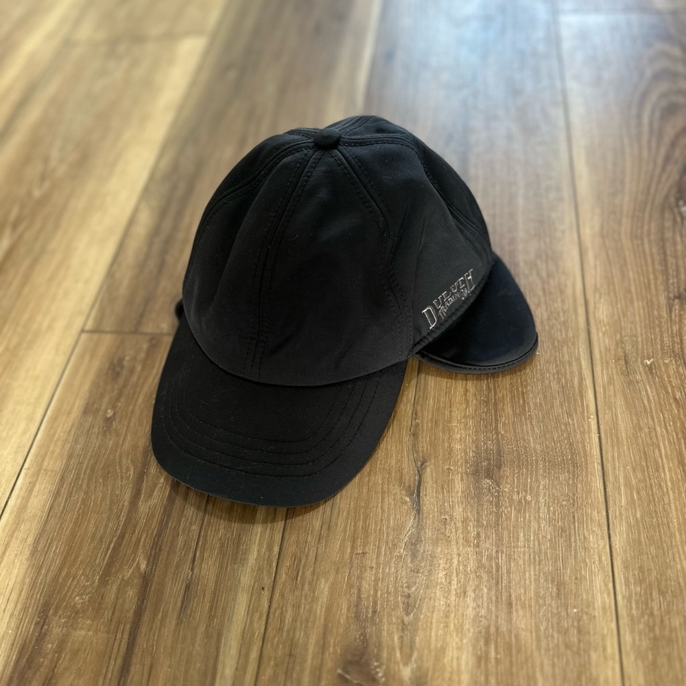 Duluth trading co black hat size M/L